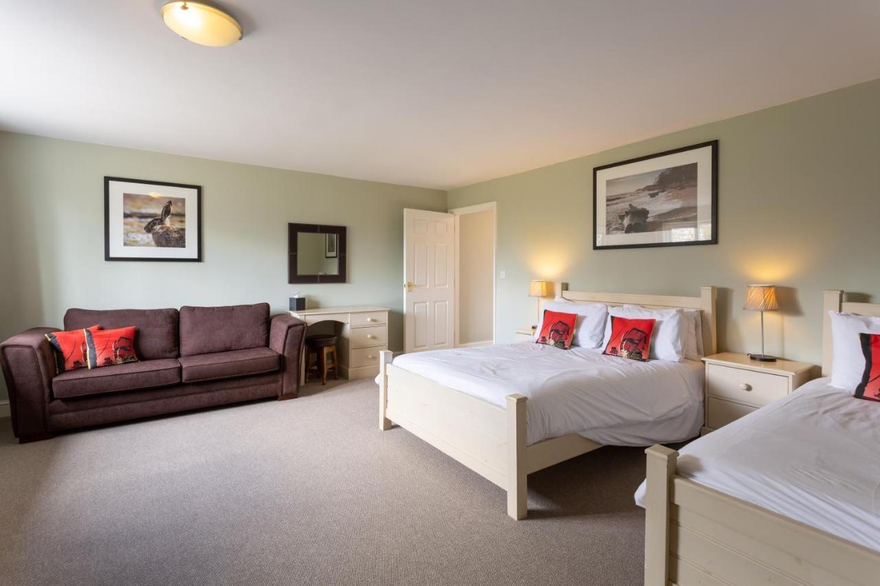 Hotel The Plough Wangford Esterno foto