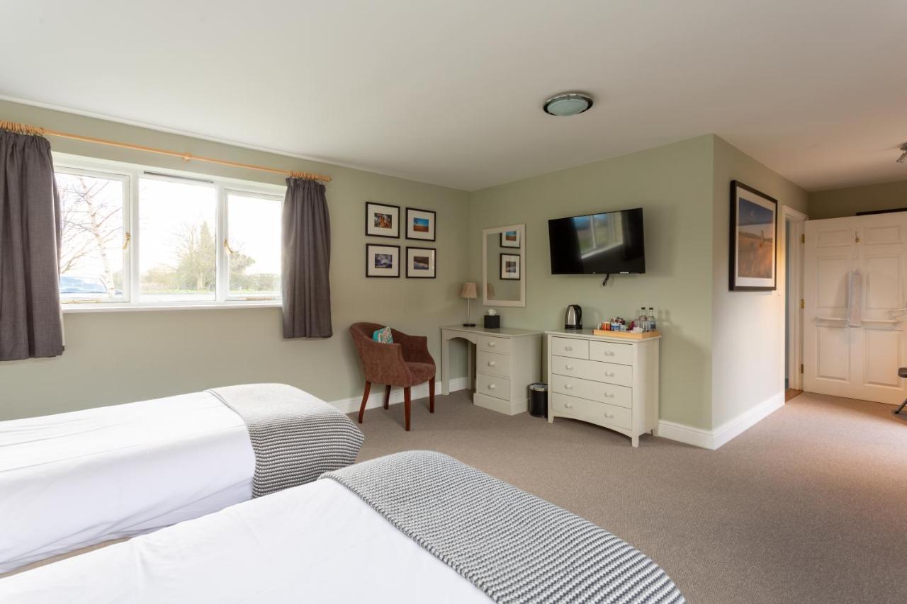 Hotel The Plough Wangford Esterno foto