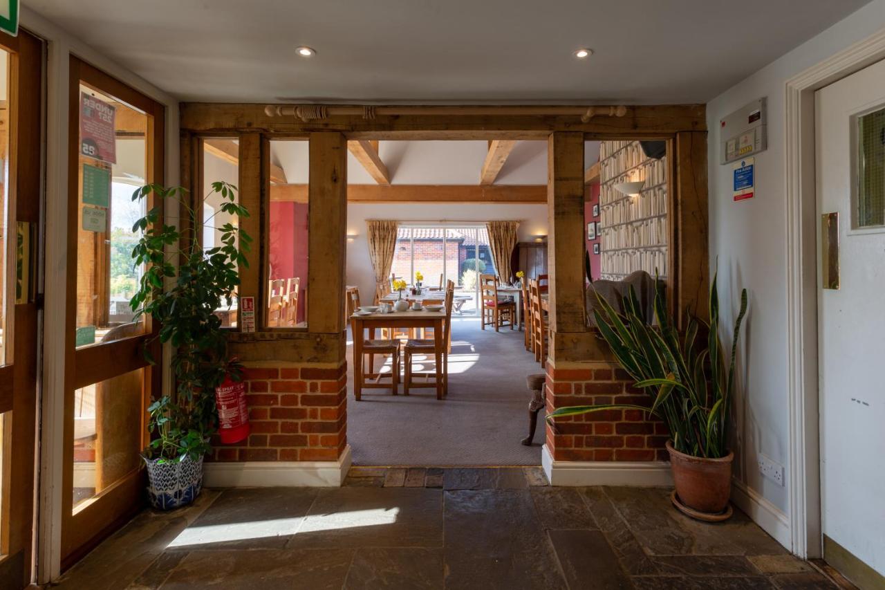 Hotel The Plough Wangford Esterno foto