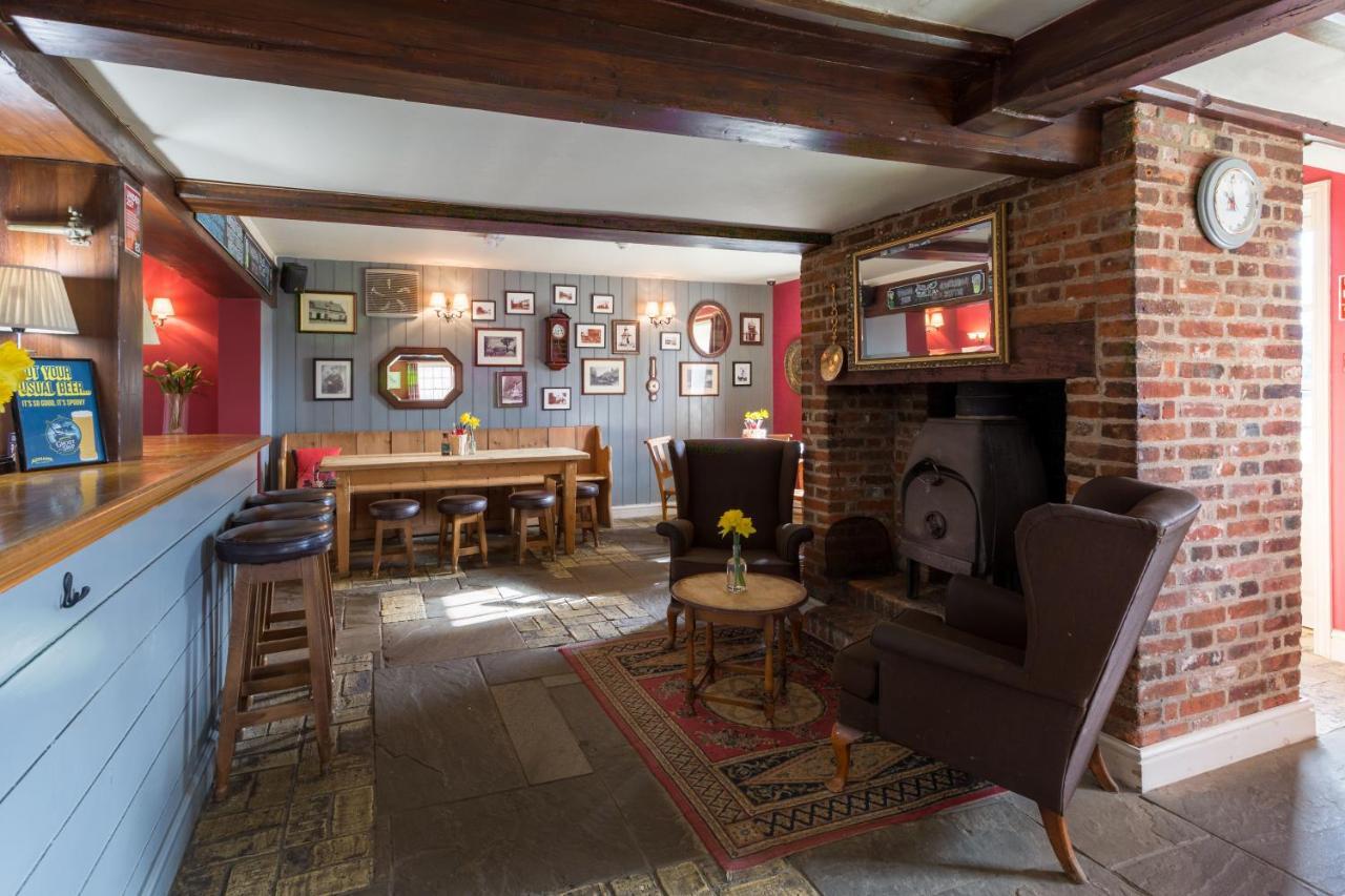 Hotel The Plough Wangford Esterno foto